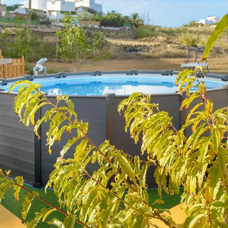 Con Piscina Ideal Parejas - Only Adults 別荘 Moya