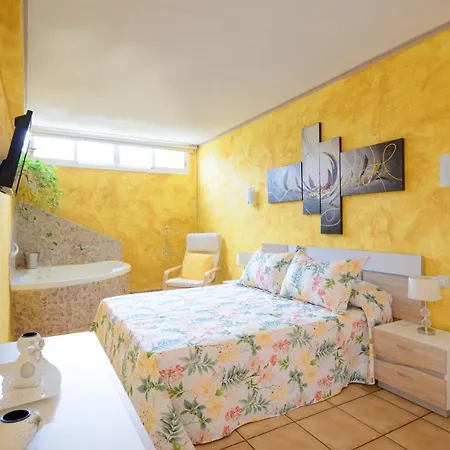 別荘 Con Piscina Ideal Parejas - Only Adults Moya