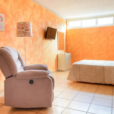 別荘 Con Piscina Ideal Parejas - Only Adults *